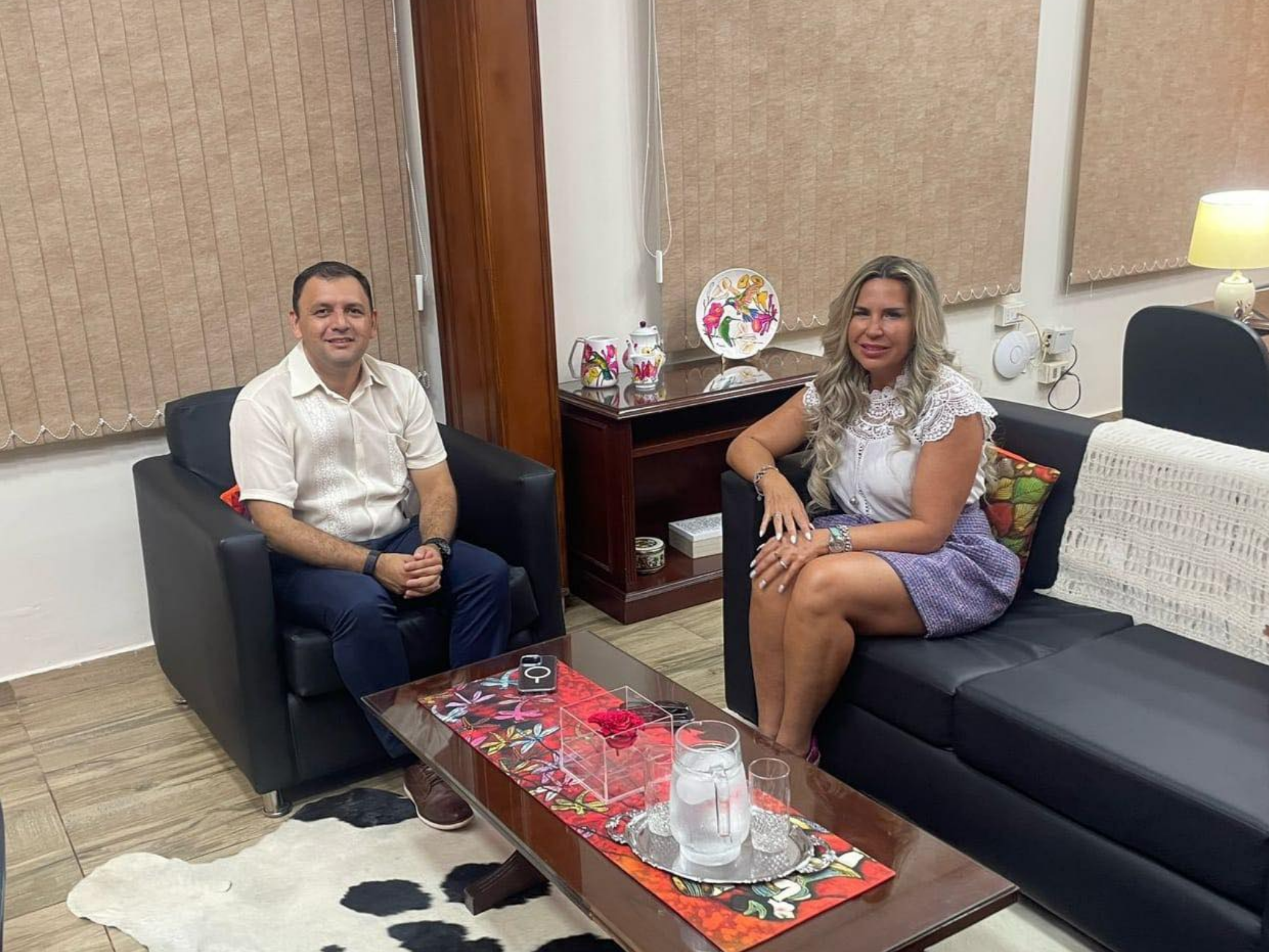 EL GOBERNADOR DE MISIONES VISITA LA FCV-UNA Y REAFIRMA SU COMPROMISO CON EL DESARROLLO ACADÉMICO Y PRODUCTIVO