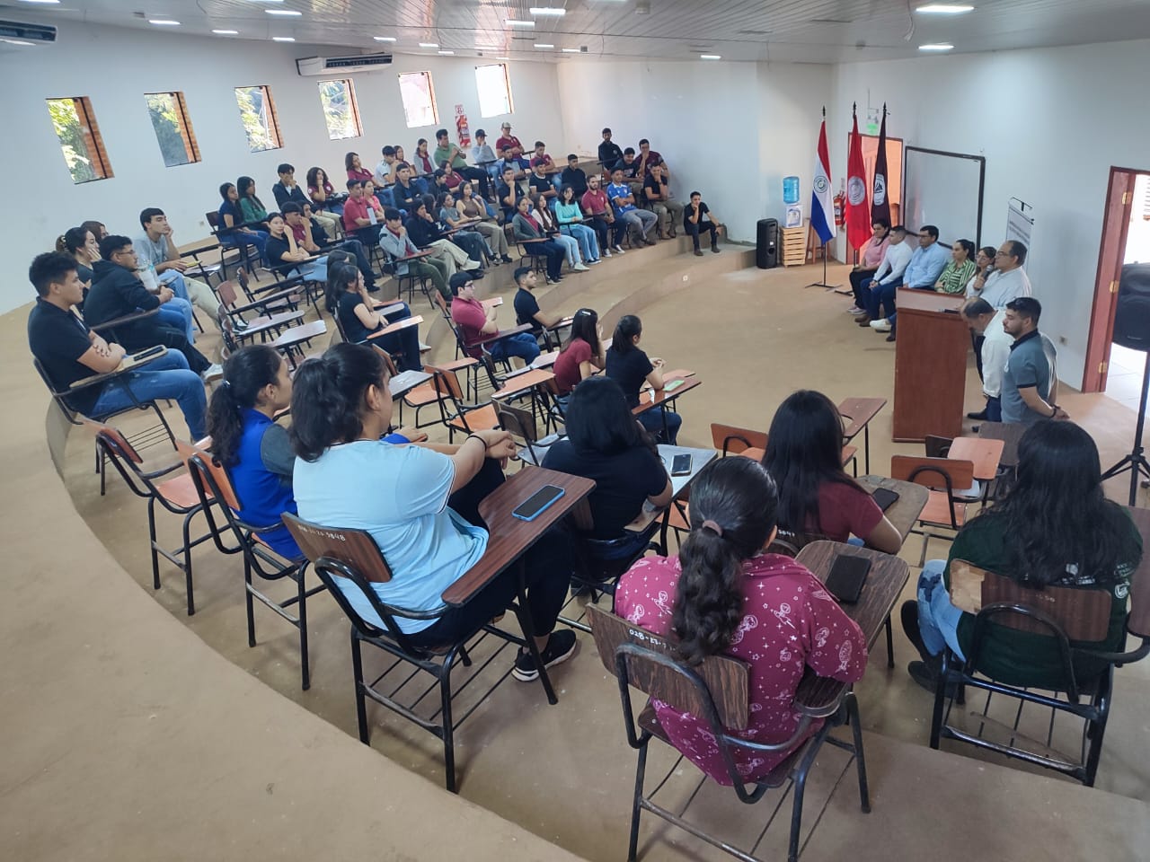 FCV-UNA FILIAL SAN ESTANISLAO DA LA BIENVENIDA A SUS NUEVOS INGRESANTES 2025