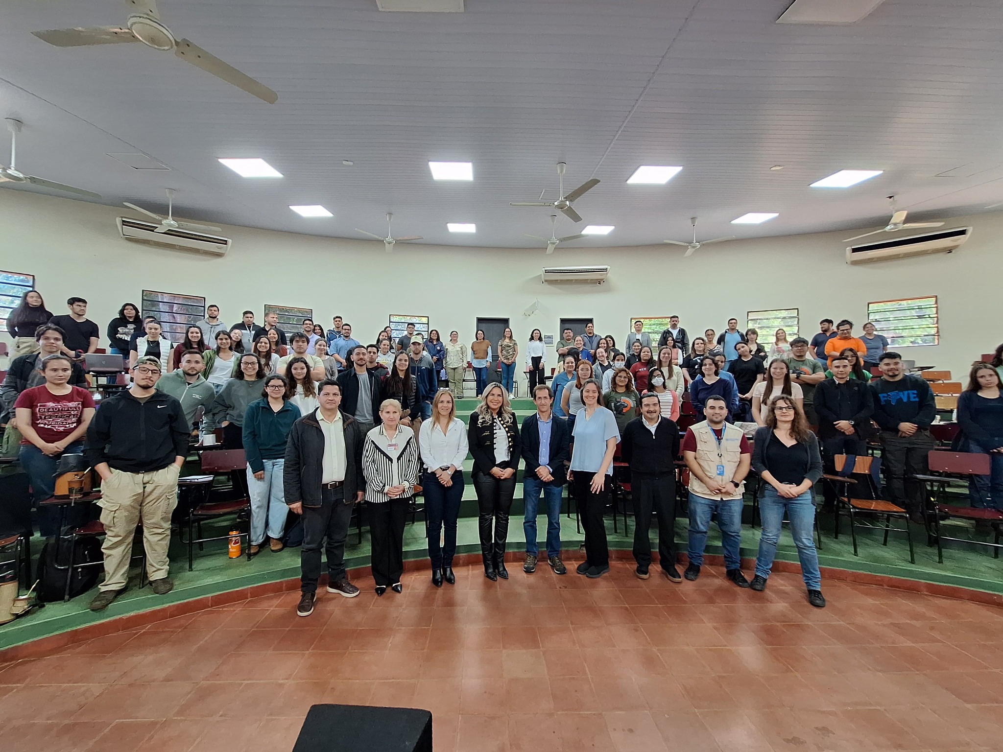 FCV-UNA Y FAO IMPULSAN CONFERENCIA SOBRE ACUICULTURA SOSTENIBLE EN PARAGUAY