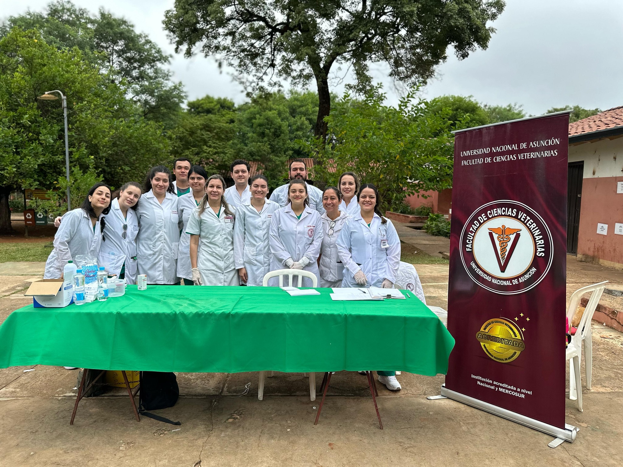 FCV-UNA BRINDÓ ATENCIÓN MÉDICA VETERINARIA GRATUITA EN SAN LORENZO, CON LA PARTICIPACIÓN DE ESTUDIANTES Y DOCENTES