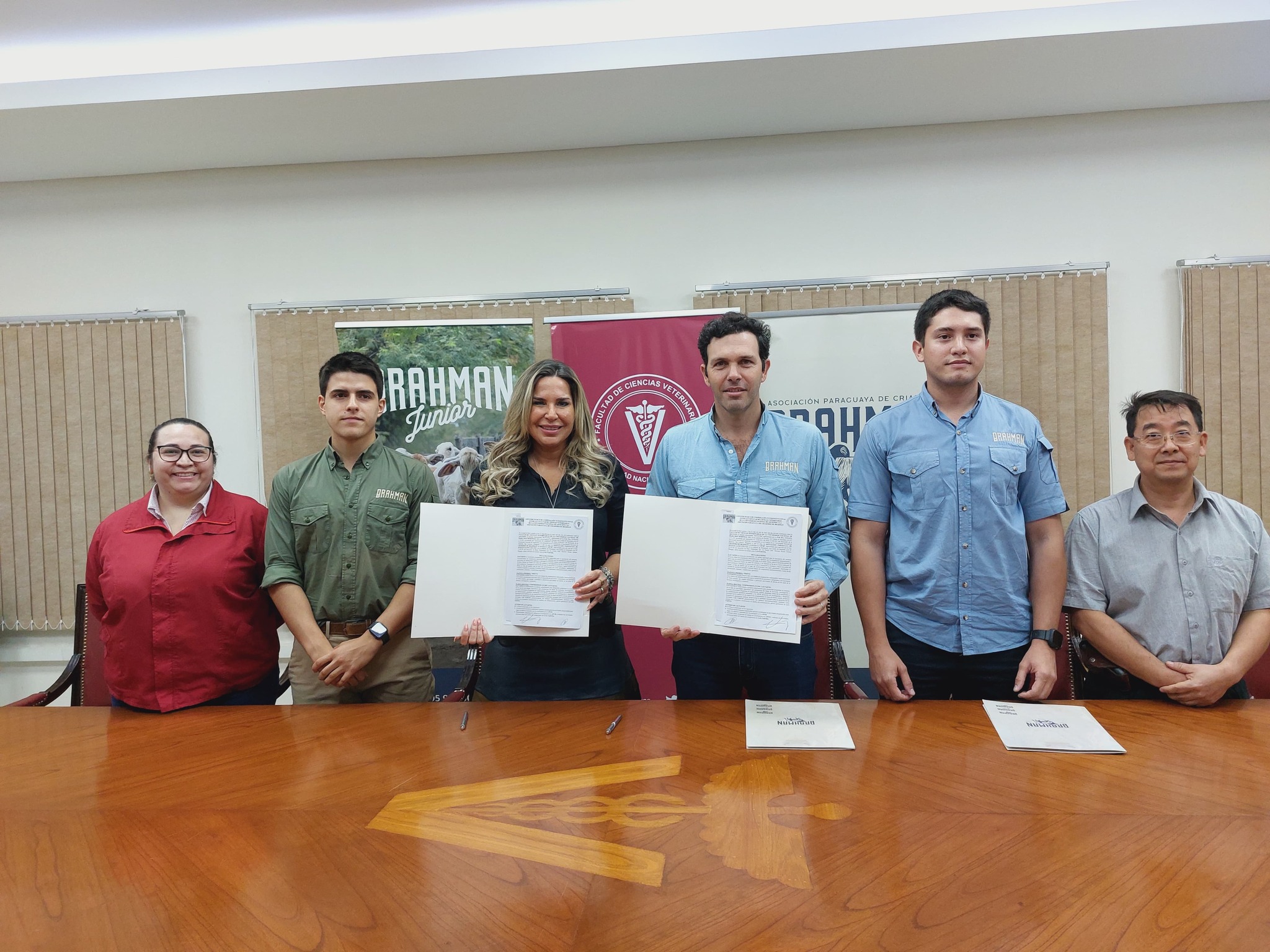 LA FCV UNA FIRMA CONVENIO MARCO DE COOPERACIÓN CON LA ASOCIACIÓN PARAGUAYA DE CRIADORES DE BRAHMAN (APCB)