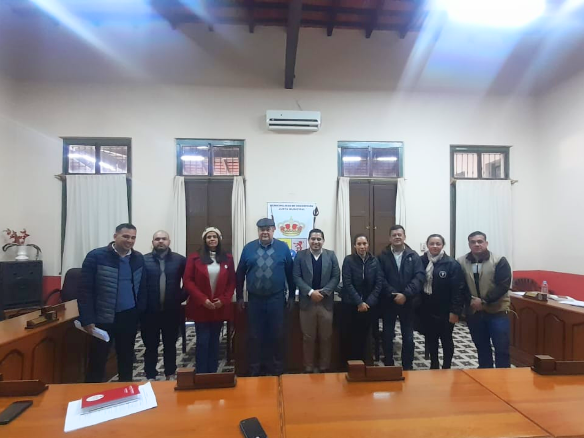 REPRESENTANTES DE LA FCV UNA PARTICIPAN EN ANÁLISIS DE ORDENANZA SOBRE ANIMALES SUELTOS EN CONCEPCIÓN