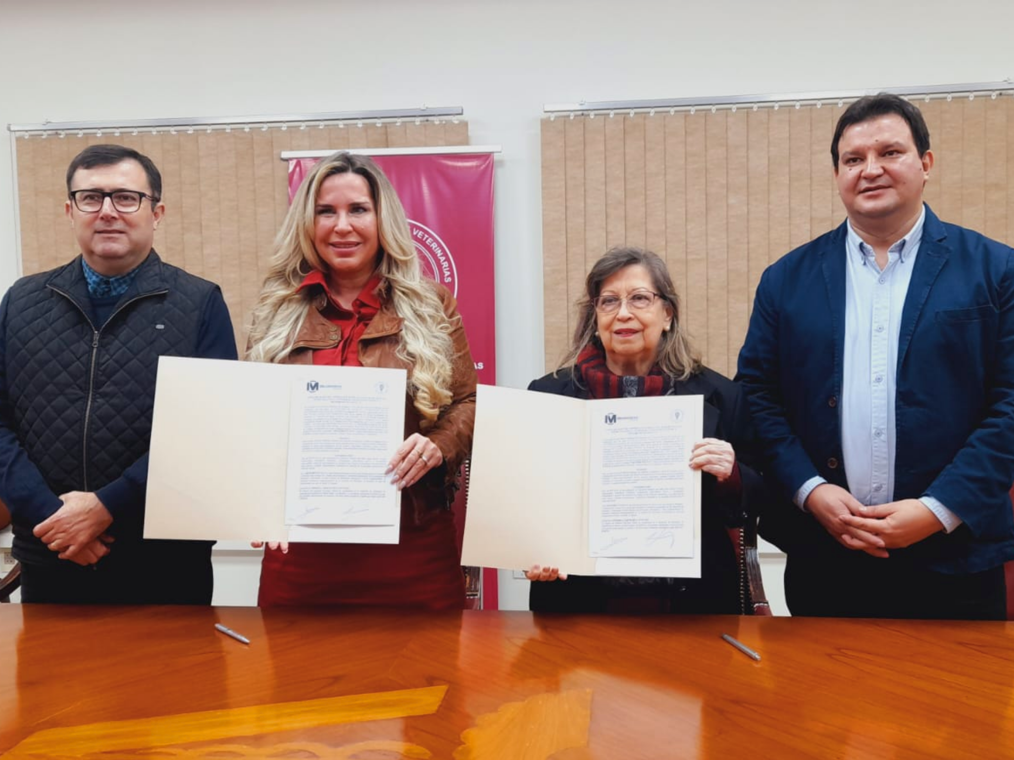 FCV UNA Y MICROBIÓTICOS PARAGUAY FIRMAN CONVENIO MARCO DE COOPERACIÓN
