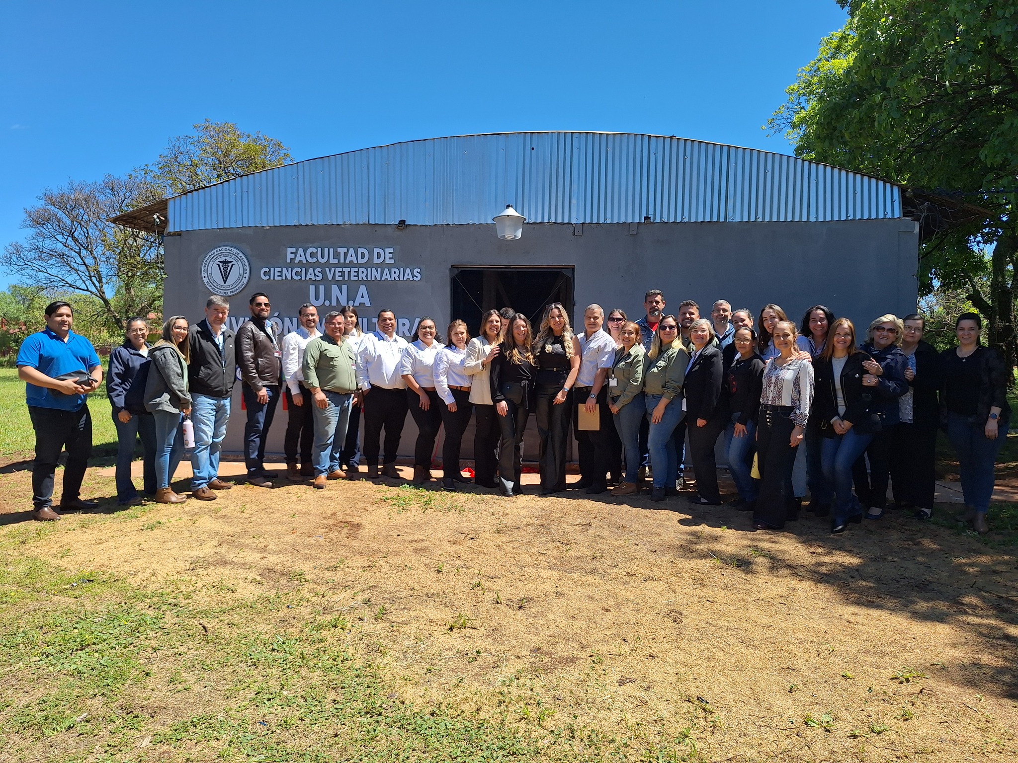LA FCV UNA INAUGURÓ MEJORAS EN LA DIVISIÓN DE AVICULTURA CON APOYO DE BIONATURAL S.A.