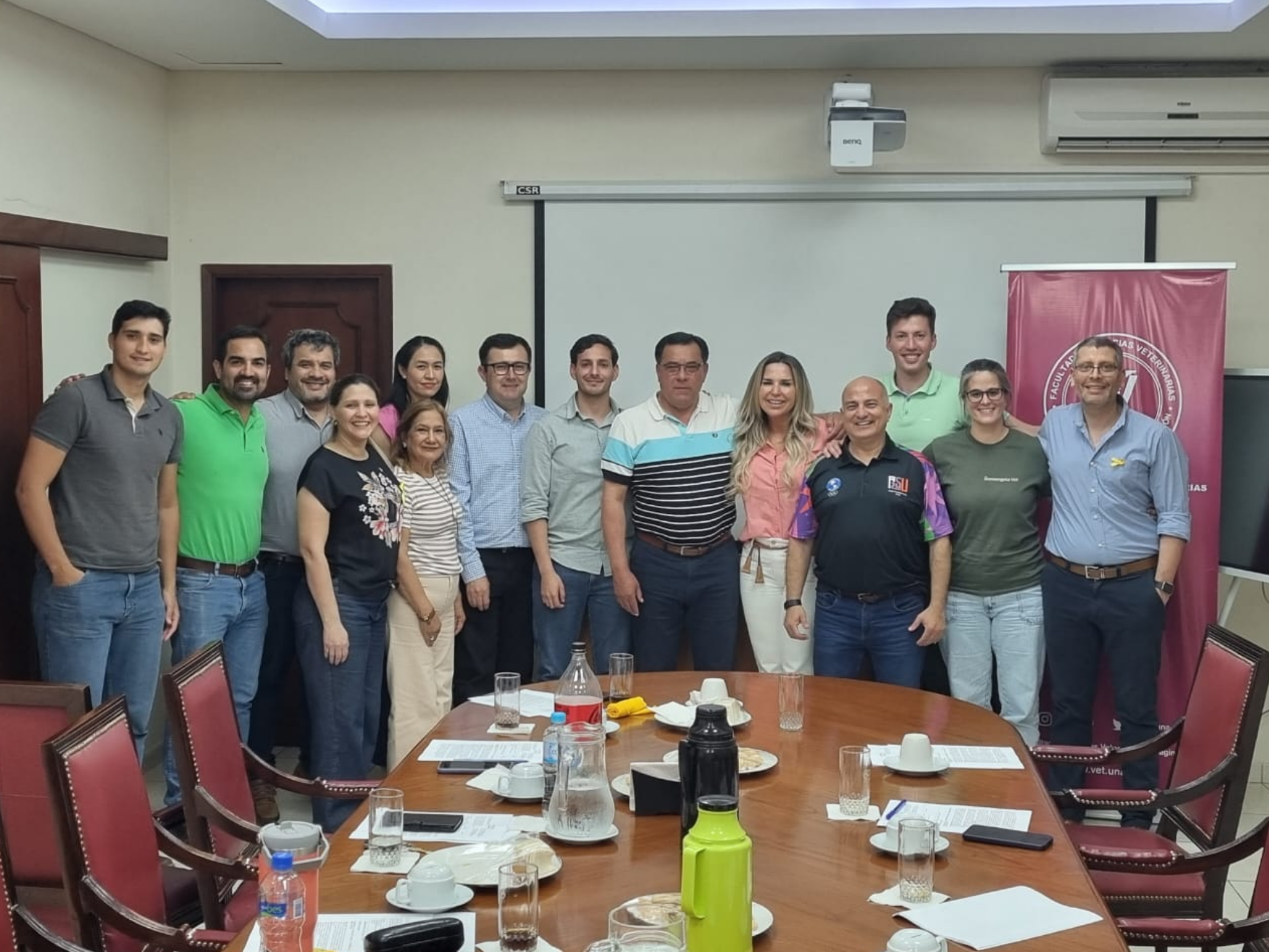 LA FCV-UNA RECONOCIÓ AL PROF. DR. CARLOS VILLALBA POR SU TRAYECTORIA ACADÉMICA E INSTITUCIONAL
