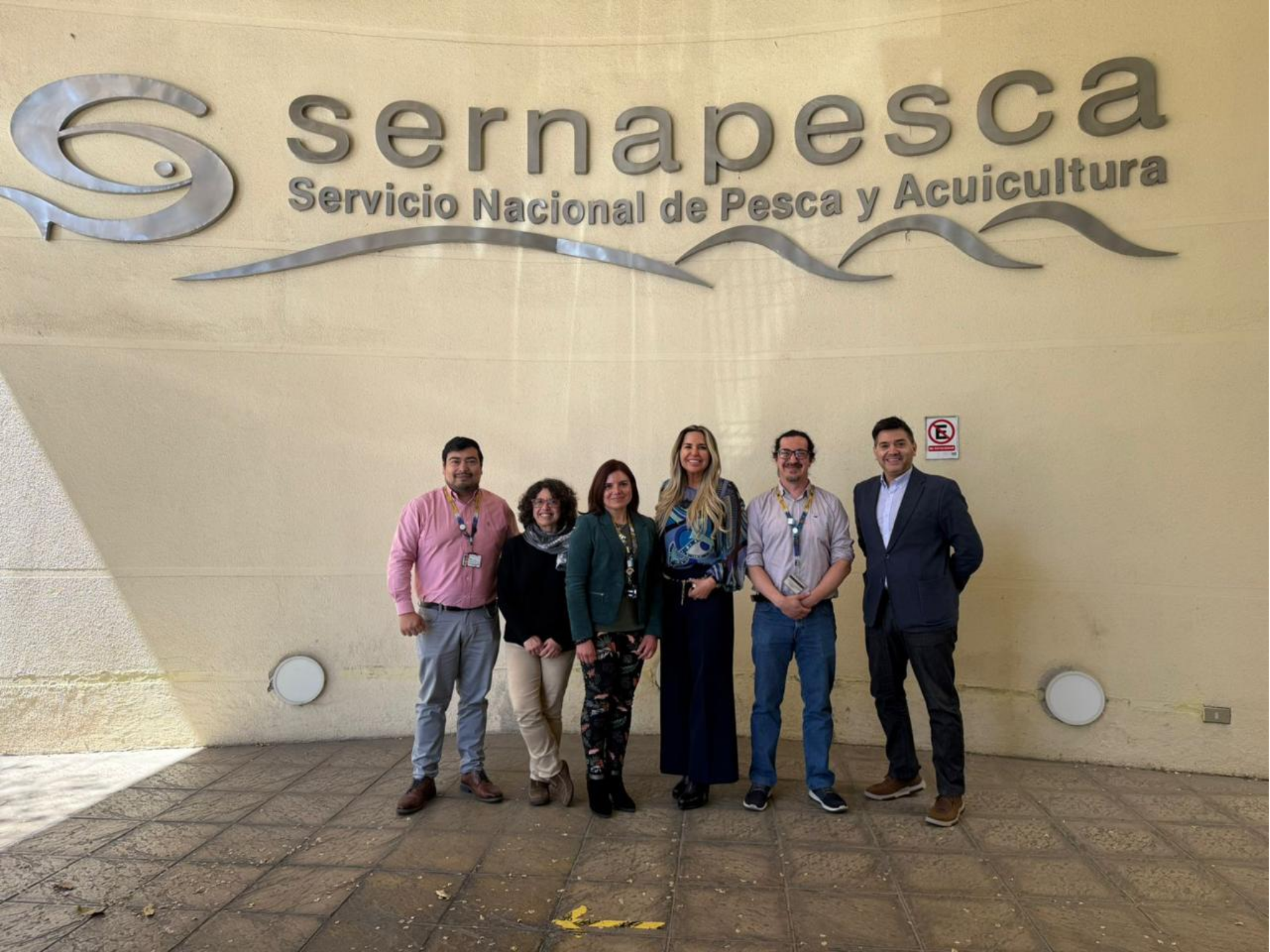 DECANA DE LA FCV UNA REALIZA VISITA INSTITUCIONAL A SERNAPESCA DE CHILE PARA FOMENTAR FUTUROS VÍNCULOS DE COLABORACIÓN