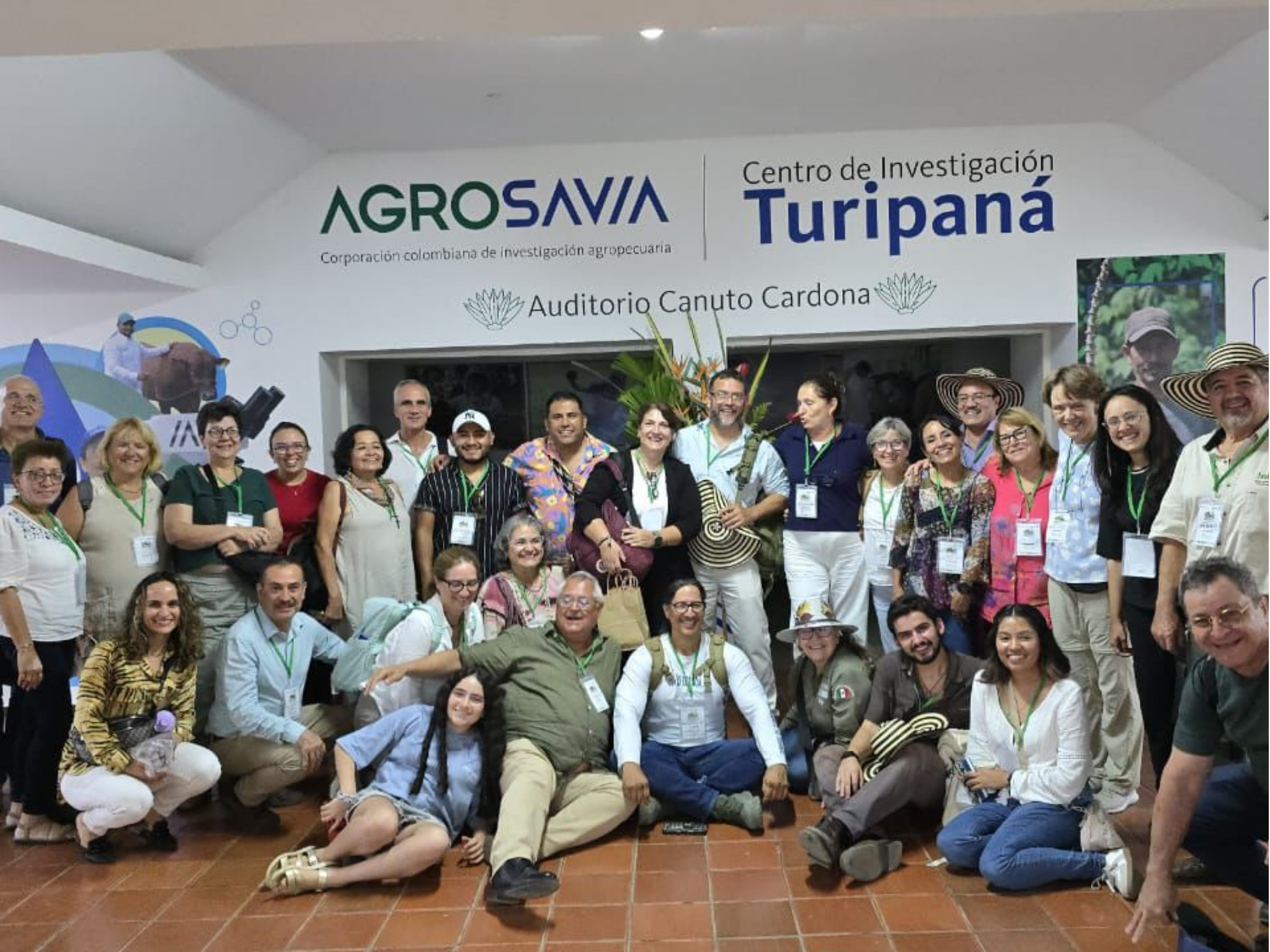 DOCENTE DE LA FCV-UNA PARTICIPA EN DESTACADOS EVENTOS CIENTÍFICOS SOBRE RECURSOS ZOOGENÉTICOS