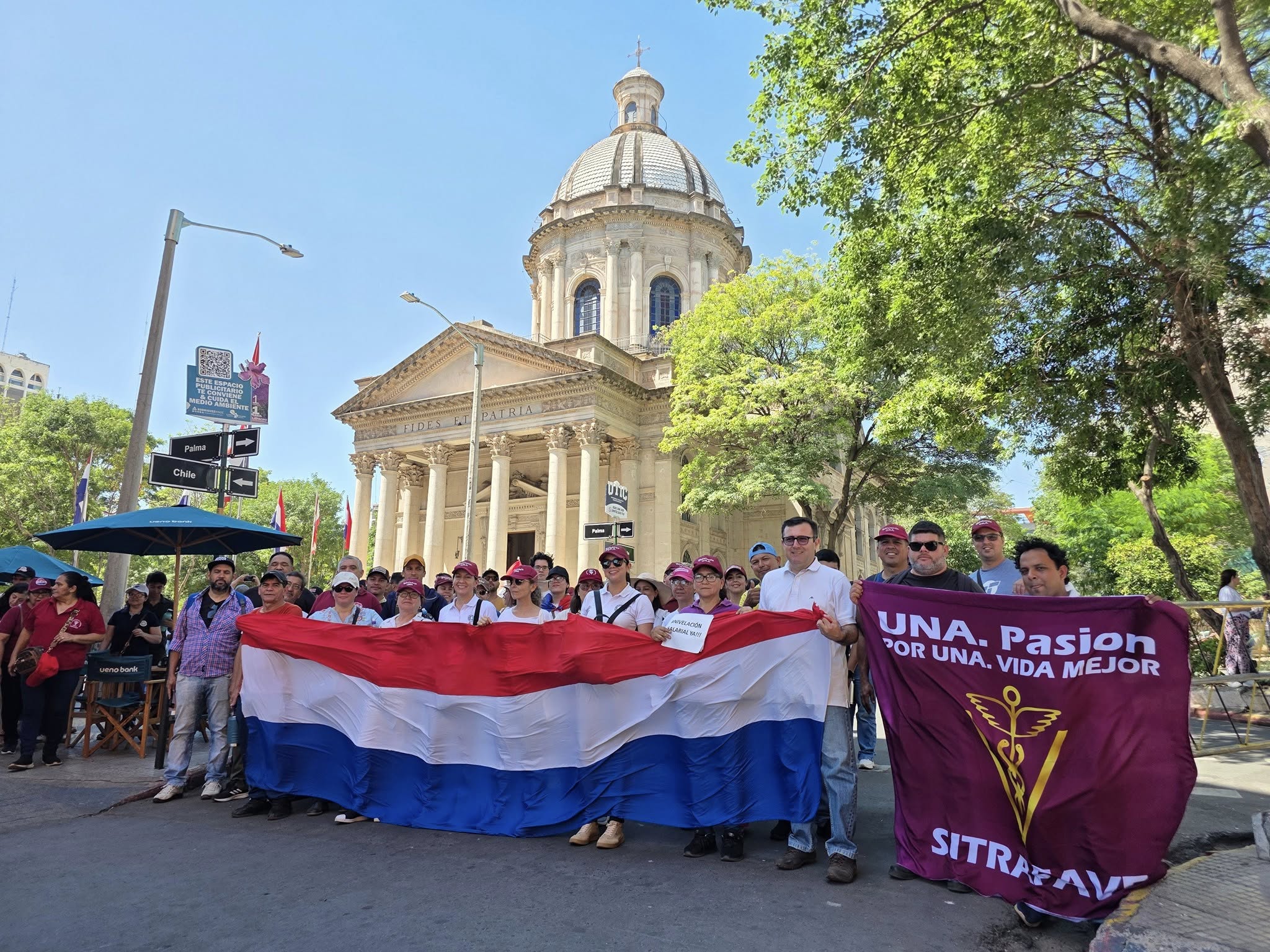 DOCENTES Y ADMINISTRATIVOS DE LA UNA, UNIDOS EN DEFENSA DEL PRESUPUESTO 2026