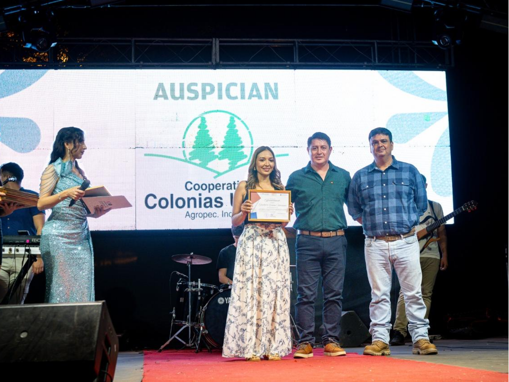 PRODUCCIÓN, FORMACIÓN Y EXTENSIÓN: LA FCV UNA FILIAL CAAZAPÁ FUE RECONOCIDA POR SU STAND EN LA EXPO CAAZAPÁ 2026