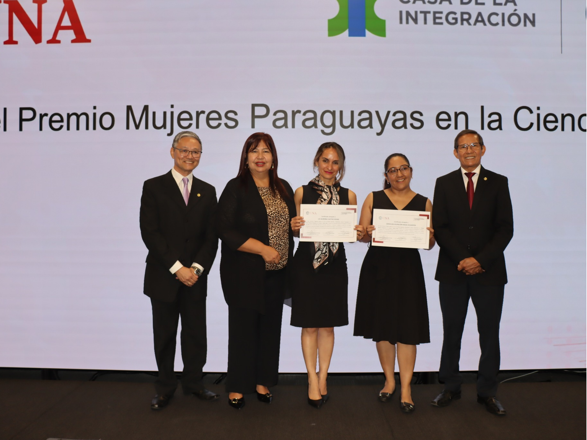 INVESTIGADORAS DE LA FCV UNA DISTINGUIDAS EN LA EDICIÓN 2025 DEL PREMIO MUJERES EN CIENCIA