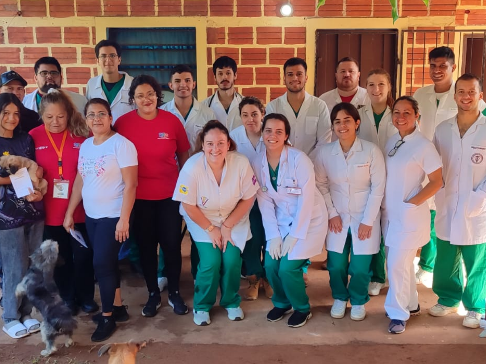 FACULTAD DE CIENCIAS VETERINARIAS DE LA UNA BRINDÓ ASISTENCIA VETERINARIA A FAMILIAS DE SAN LORENZO