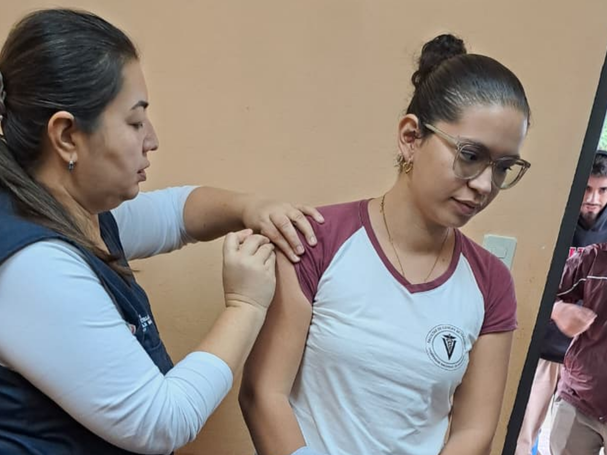 JORNADA DE VACUNACIÓN CONTRA LA INFLUENZA EN LA FCV UNA, FILIAL CONCEPCIÓN
