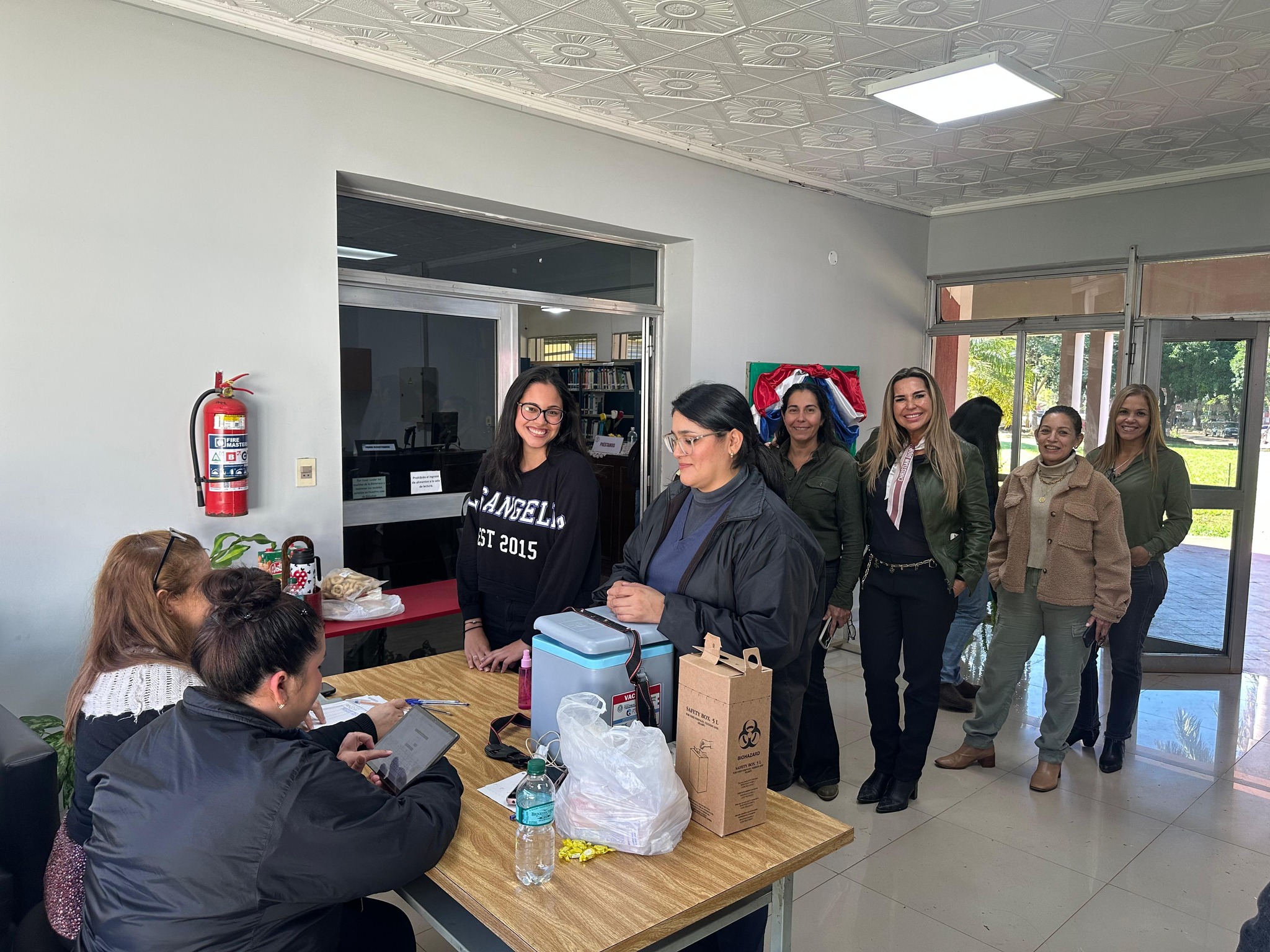 FCV UNA PROMOVIÓ CAMPAÑA DE VACUNACIÓN PARA LA COMUNIDAD ACADÉMICA