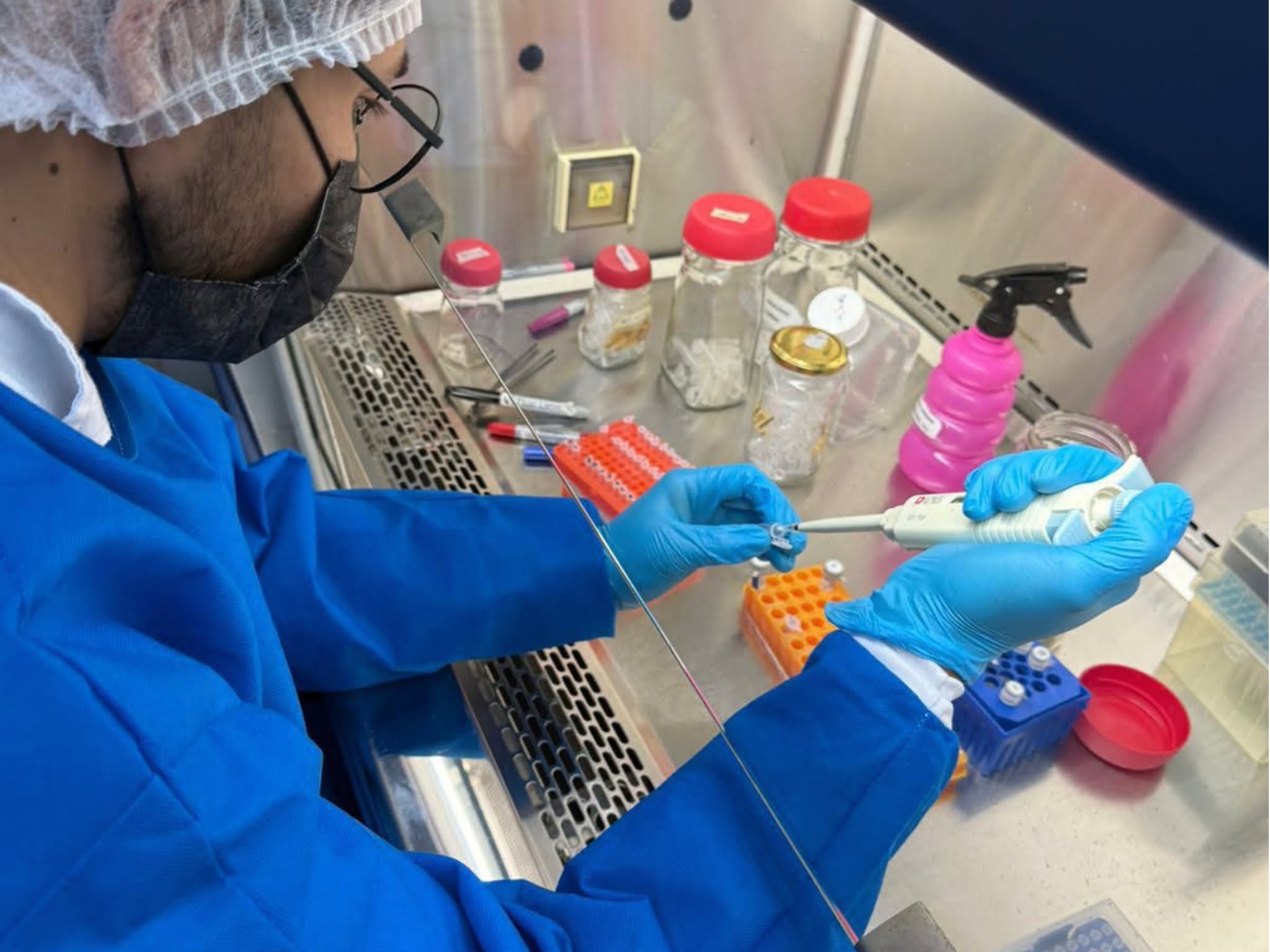 ESTUDIANTES DE LA FCV UNA CULMINARON SUS PASANTÍAS EN EL LABORATORIO DE BIOTECNOLOGÍA ANIMAL
