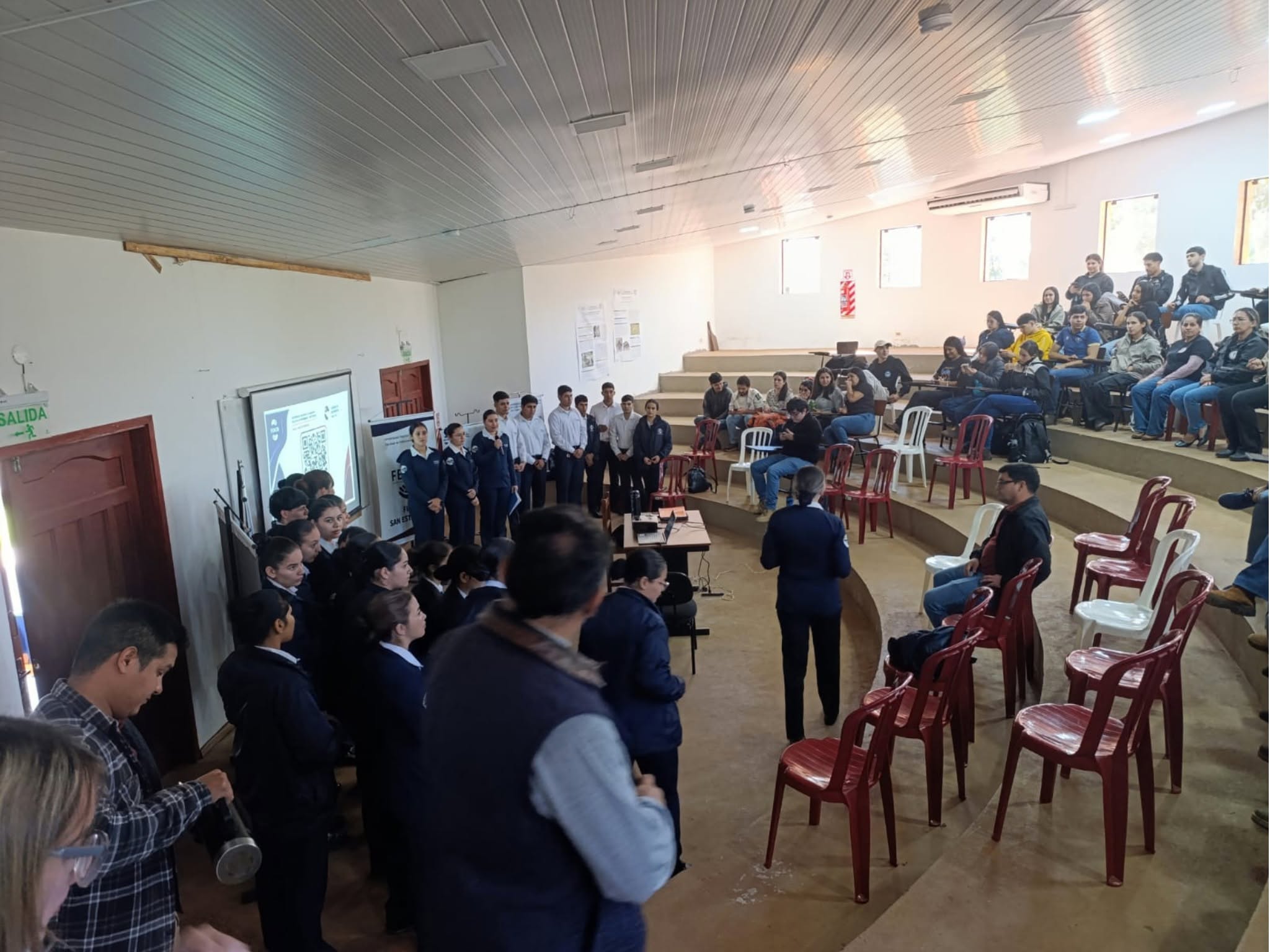ESTUDIANTES DE LA FCV-UNA FILIAL SAN ESTANISLAO ABORDAN EN CHARLA LOS EFECTOS DEL VAPEO Y SUS RIESGOS PARA LA SALUD
