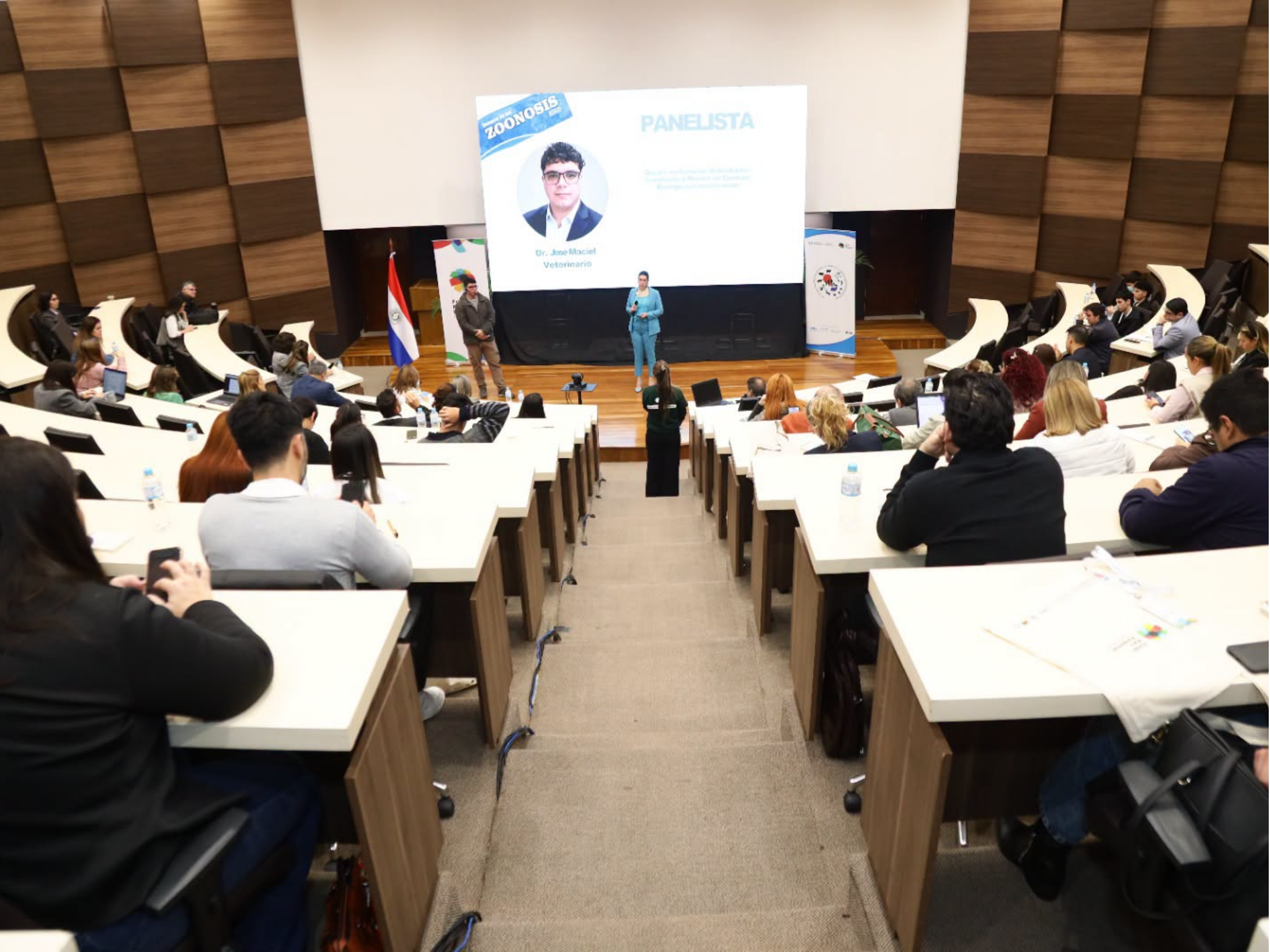 DOCENTE DE LA FCV-UNA FILIAL CAAZAPÁ PARTICIPÓ COMO DISERTANTE EN LA SEMANA NACIONAL DE ZOONOSIS 2026