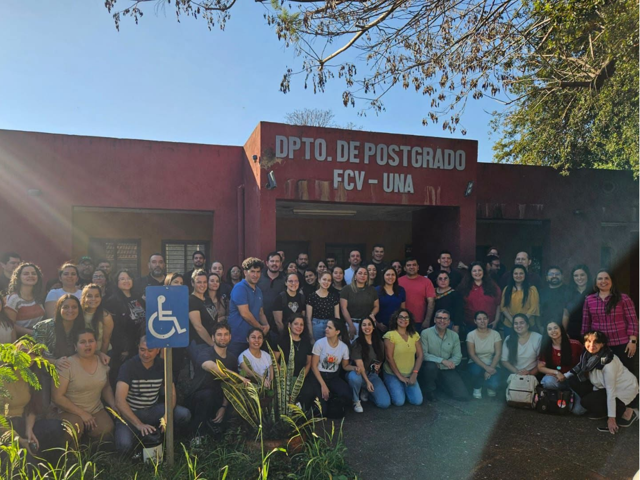 FCV-UNA SOCIALIZA EL PROCESO DE ACREDITACIÓN 2026 DE SUS PROGRAMAS DE MAESTRÍA