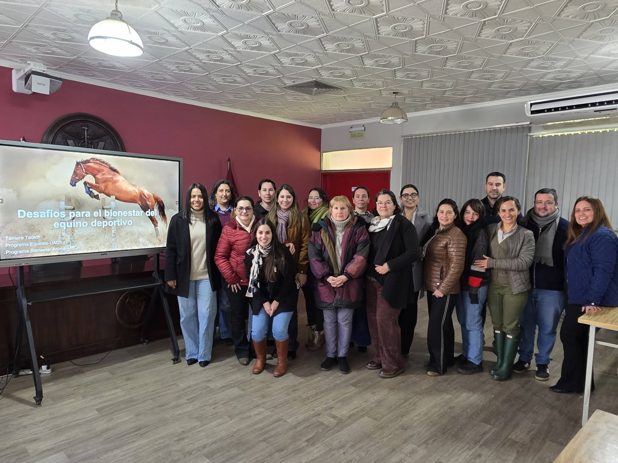 DOCENTES DE LA FCV-UNA PARTICIPAN EN CURSO SOBRE BIENESTAR ANIMAL PARA FORTALECER LA FORMACIÓN Y LA ACTUALIZACIÓN CURRICULAR”