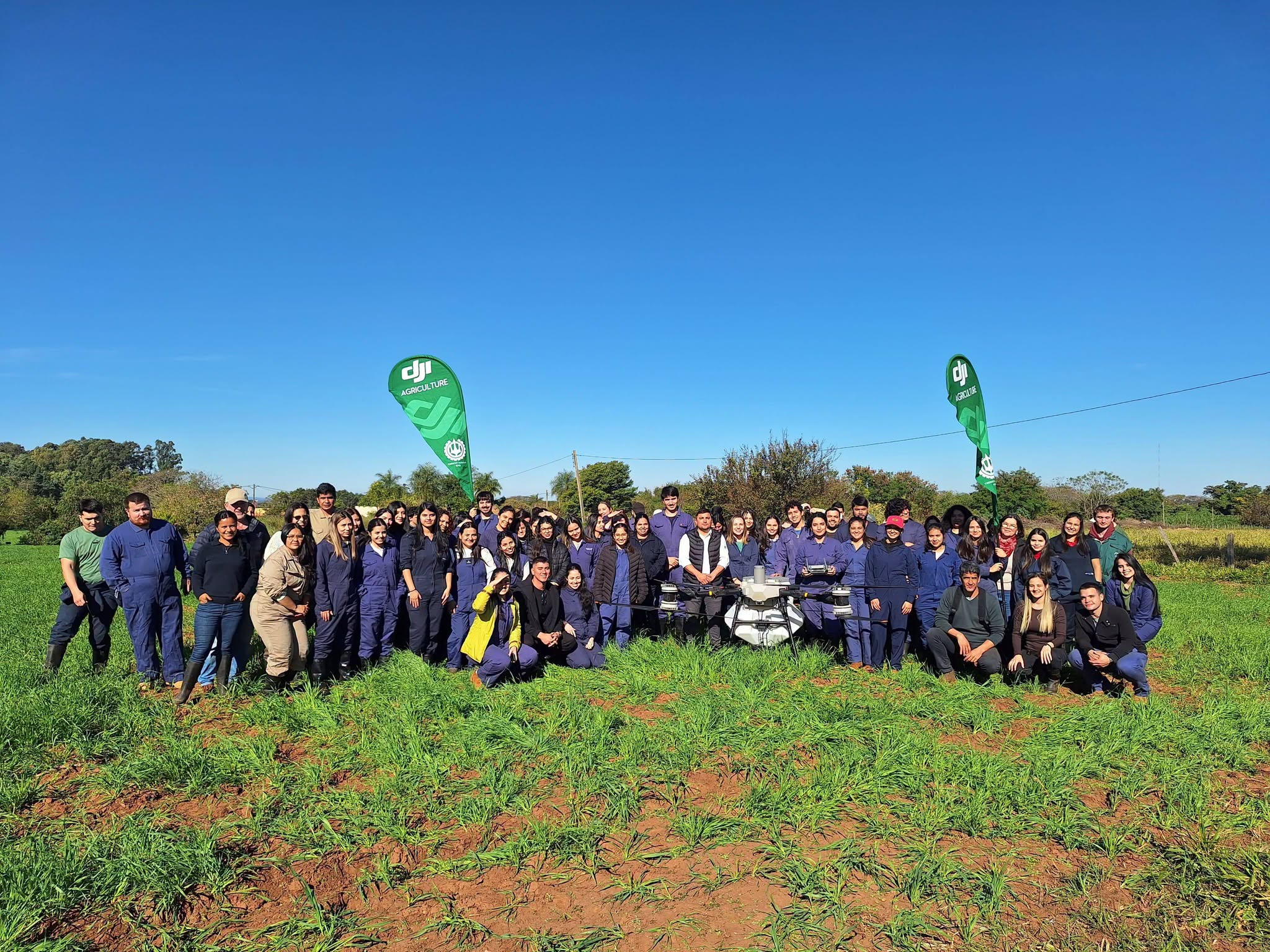 FCV UNA REALIZÓ UNA JORNADA SOBRE EL USO DE DRONES EN VETERINARIA Y AGRICULTURA