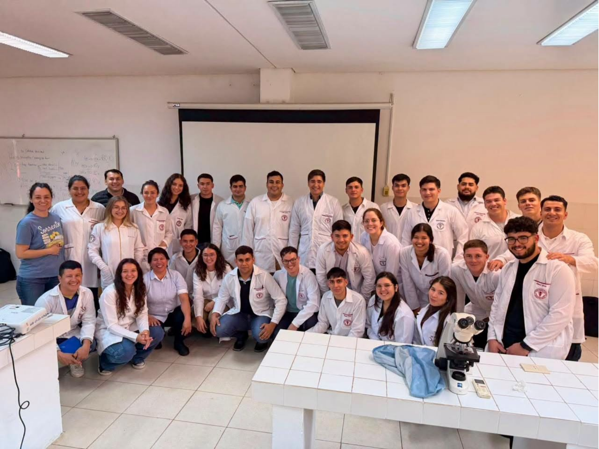 FCV-UNA FORTALECE LA FORMACIÓN PRÁCTICA DE ESTUDIANTES DE LA FILIAL CAAZAPÁ