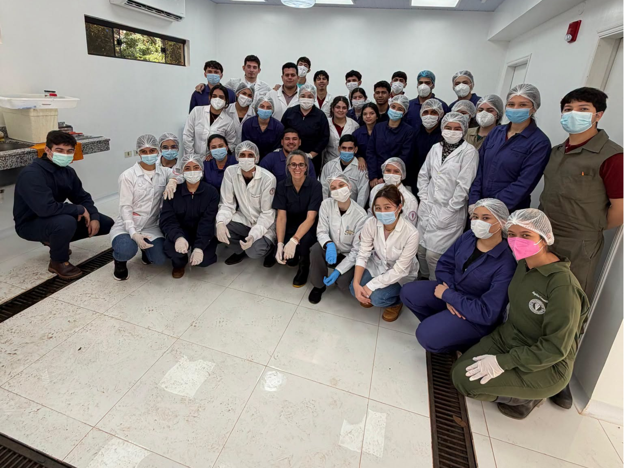 ESTUDIANTES DE LA FCV-UNA FILIAL SAN ESTANISLAO FORTALECEN SU FORMACIÓN EN ANATOMÍA PATOLÓGICA