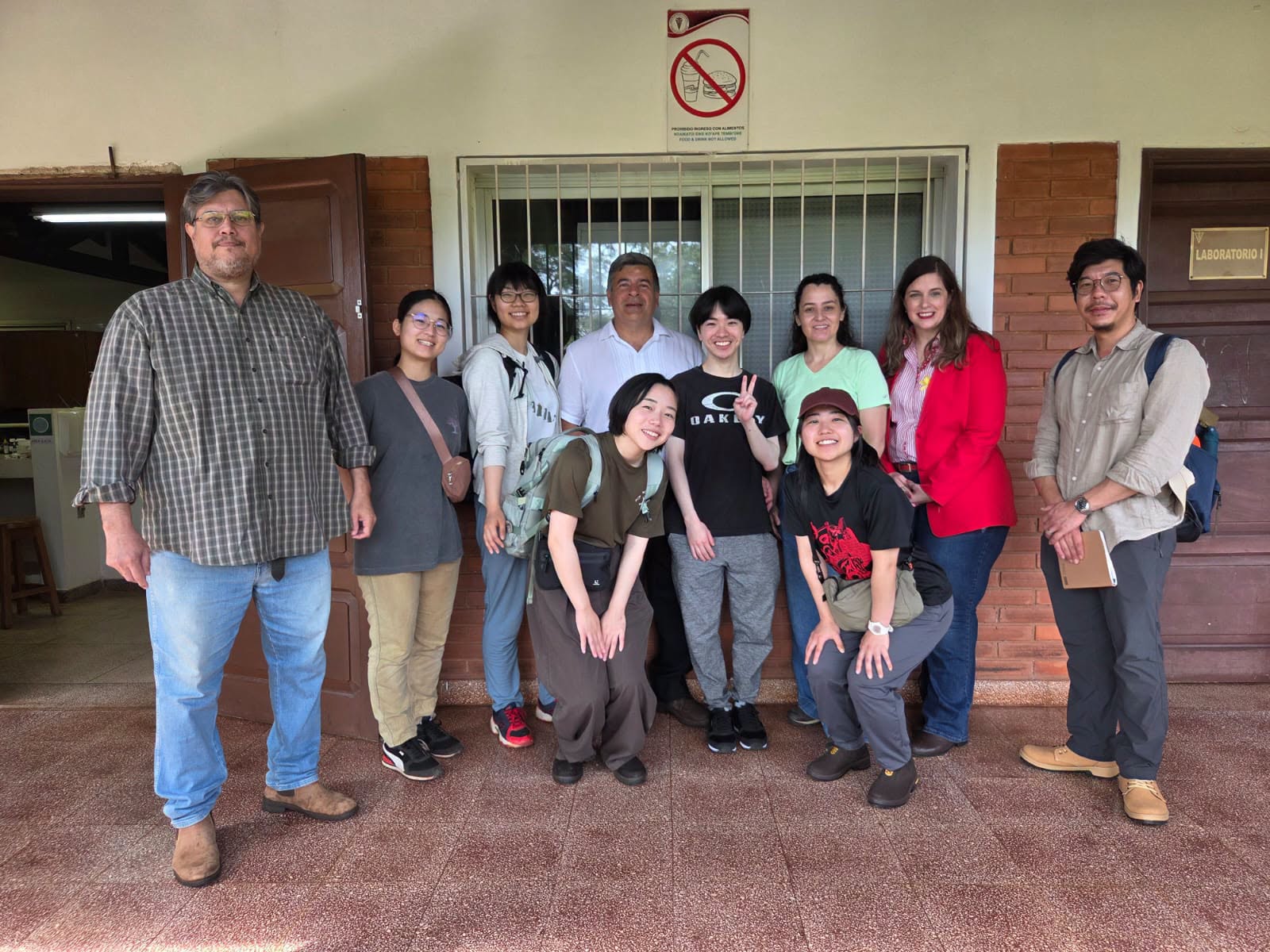 ESTUDIANTES DE LA UNIVERSIDAD DE OBIHIRO, JAPÓN, REALIZARON VISITA ACADÉMICA A LA FCV-UNA
