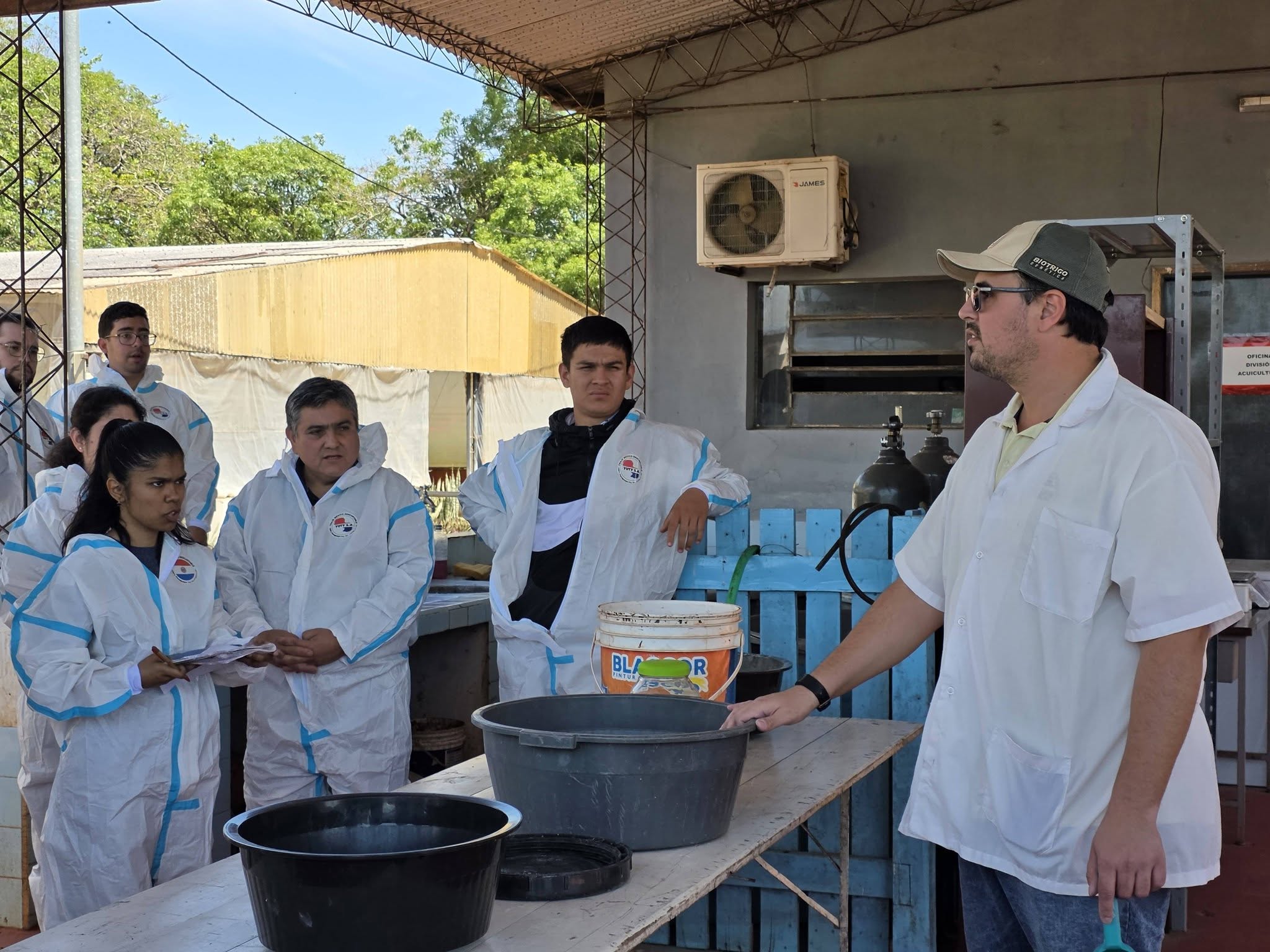 FCV-UNA DESARROLLÓ CURSO SOBRE ELABORACIÓN DE ALIMENTOS BALANCEADOS PARA PECES Y CAMARONES
